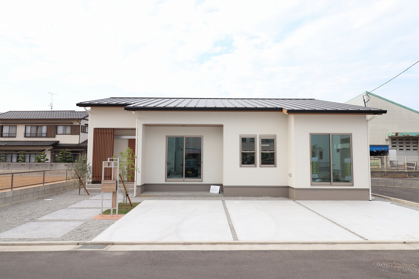 和モダンな現代風の一戸建て マキノの家 香川県高松市 香川県高松市で新築一戸建て 分譲地 注文住宅 建売のことならマキノの家